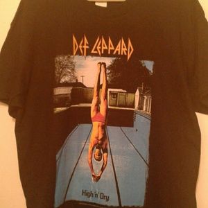 😁😁😁DEF LEOPARD T-SHIRTS NWOT